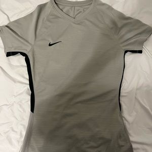 WOMENS NIKE DRI-FIT GYM TOP (XS)